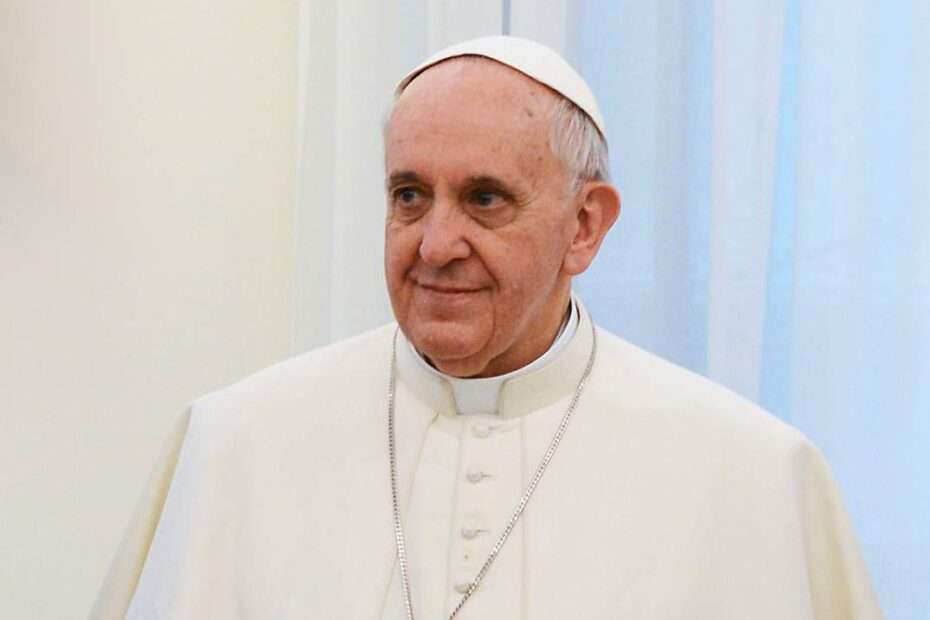 Pope urges dialogue in Cyprus